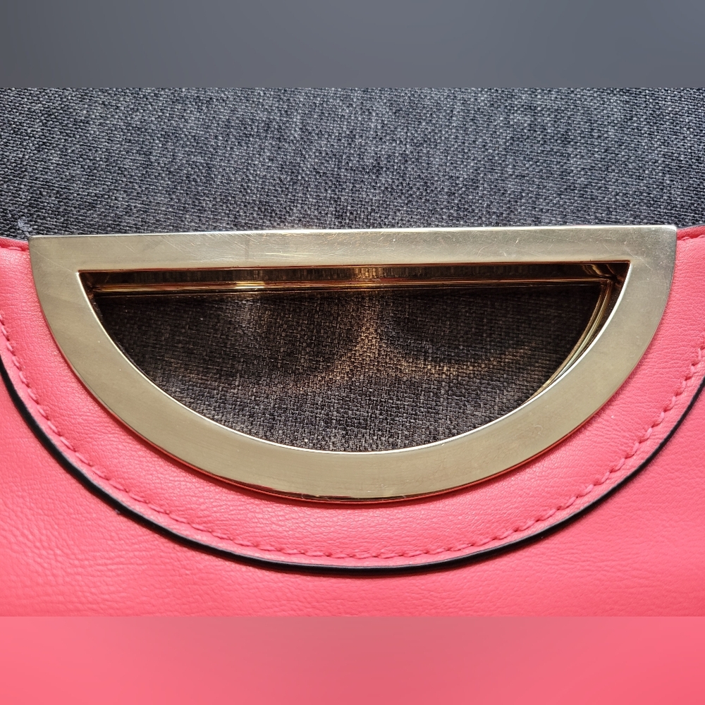 Coral clutch - The Limited - Picture 7 of 8